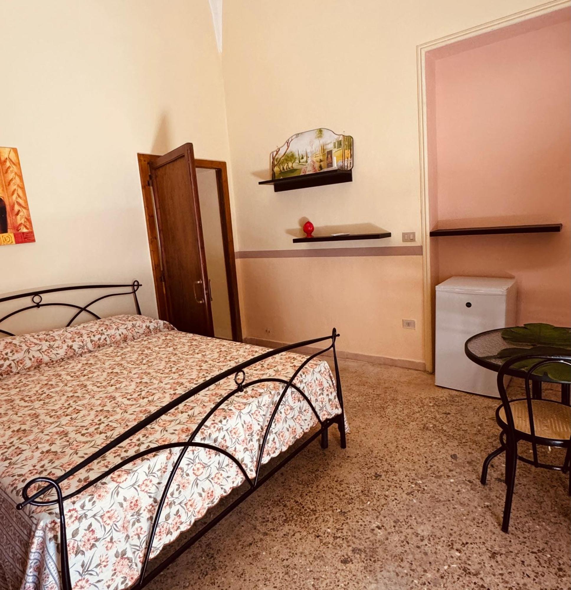 Bed and Breakfast Il Pozzo Di San Paolo Galatina Esterno foto